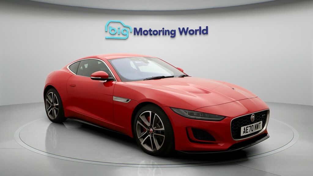 Jaguar F-Type R-dynamic Red
