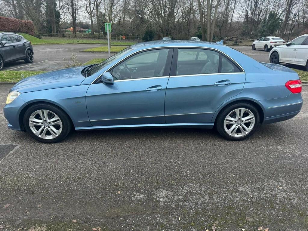 Mercedes-Benz E Class Saloon 2.1 E220 Cdi Blueefficiency Avantgarde 201 FY60FEM Blue #6