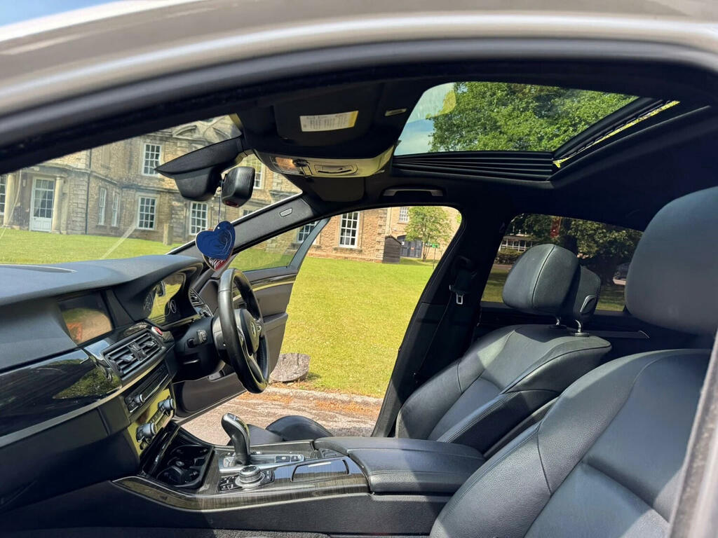 BMW 5 Series Saloon 3.0 530D M Sport Saloon 201060 Silver #5