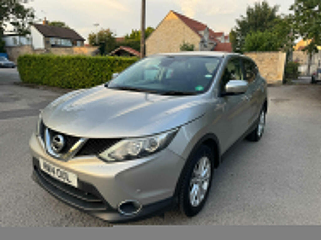 Nissan Qashqai Suv 1.5 Dci Acenta 2014 MW14OUL Silver #2