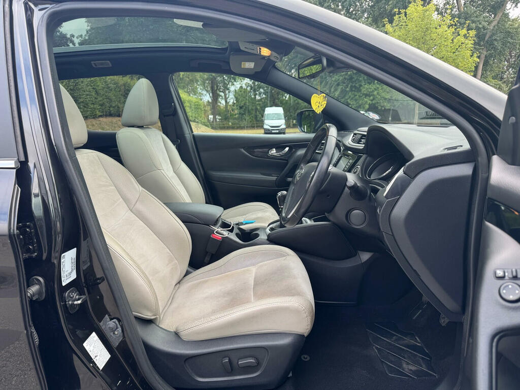 Nissan Qashqai Suv 1.6 Dci Premier Limited Edition 2014 PF63FJC Black #6