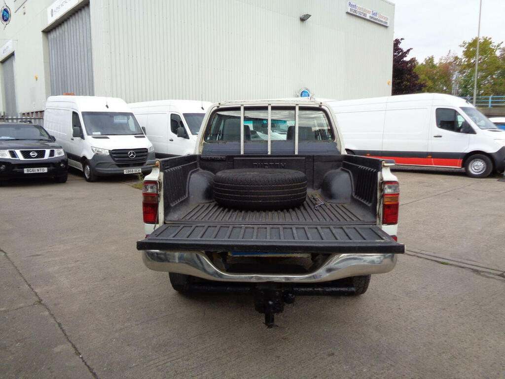 Toyota HILUX 2.5 250 Ex Green #7