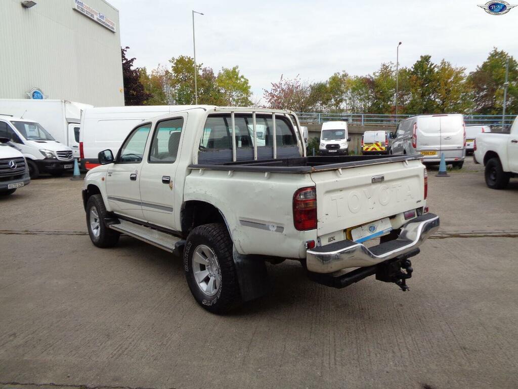 Toyota HILUX 2.5 250 Ex Green #5