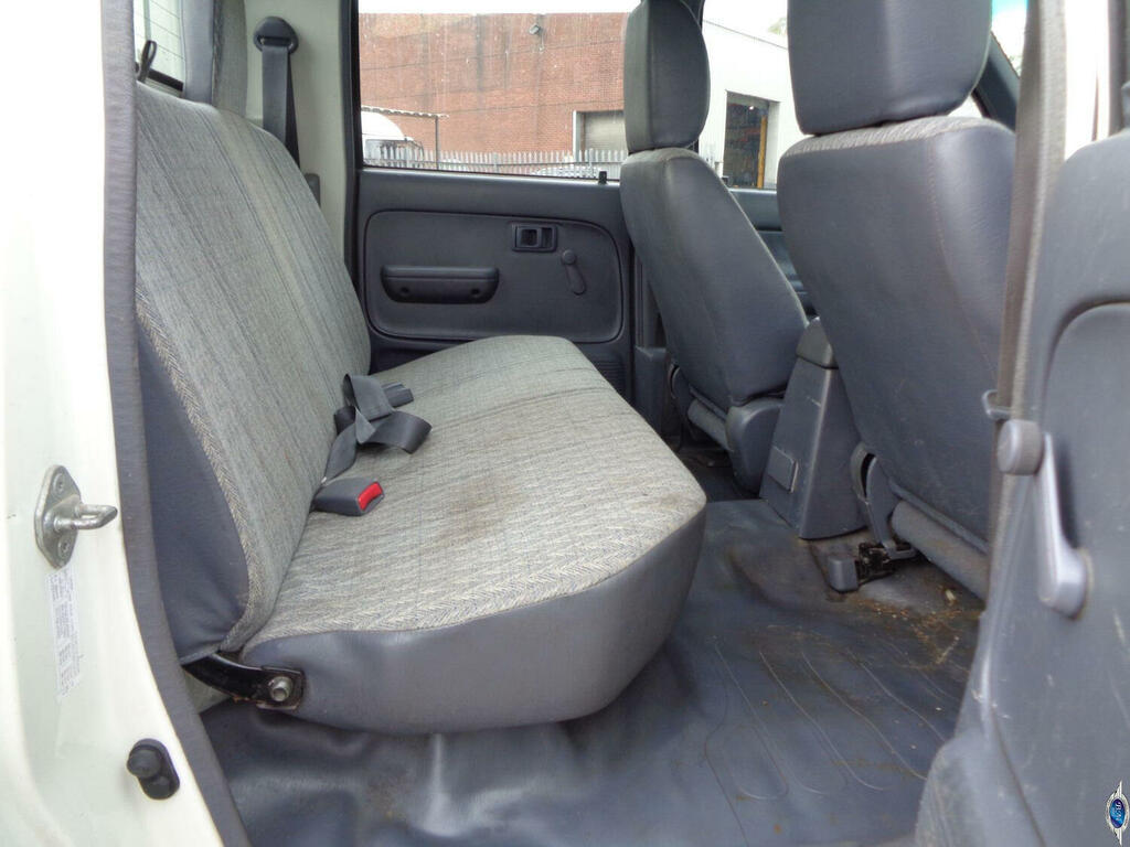 Toyota HILUX 2.5 250 Ex Green #15