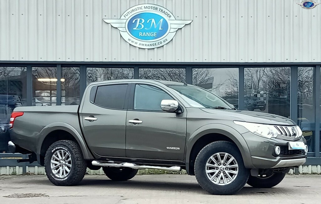 Mitsubishi L200 2.4 Di-d Dc Warrior 2015 Green