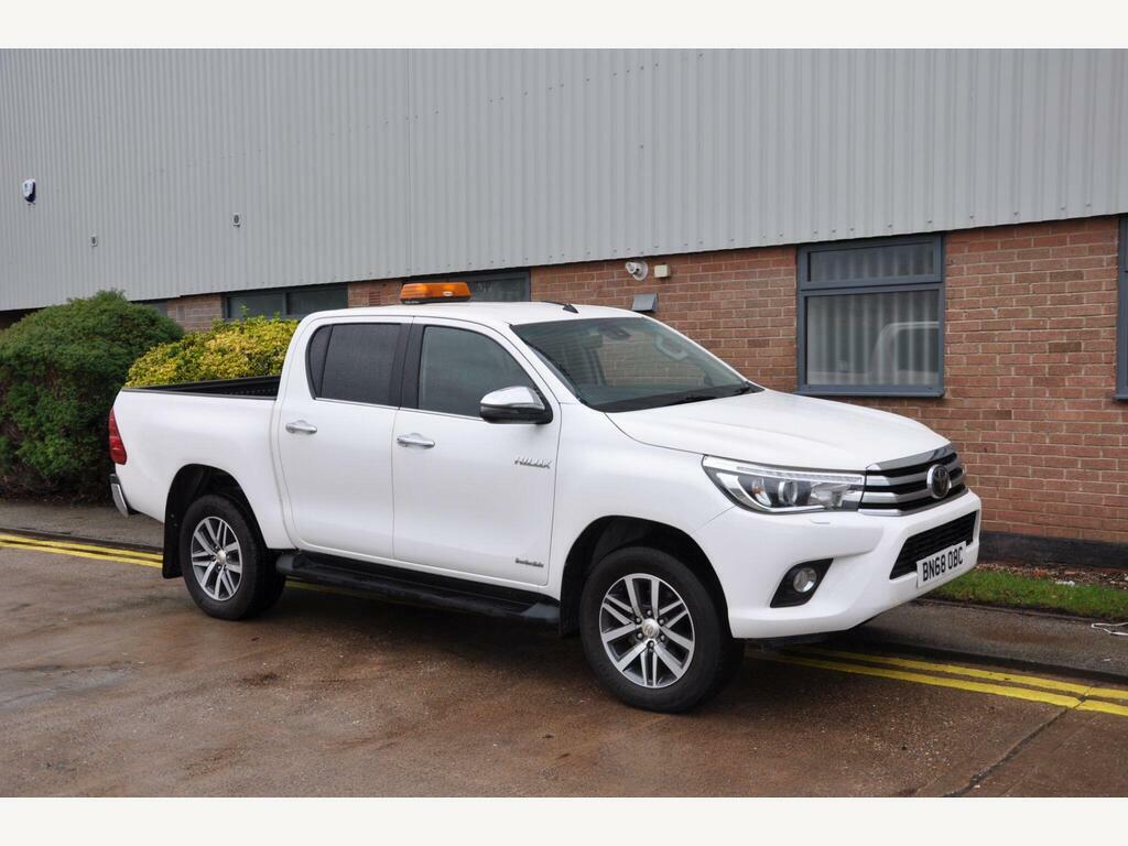 Toyota HILUX 2.4 D-4d Invincible 4Wd Euro 6 S S White