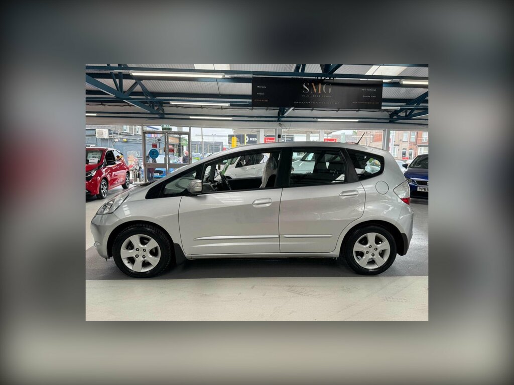 Honda Jazz 1.4 I-vtec Es Hatchback I Shift Euro 4 FV58DGE Silver #3