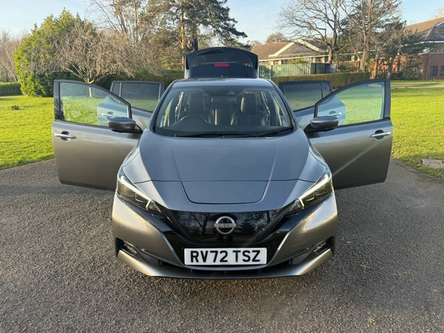 Nissan Leaf 39Kwh Tekna Hatchback 150 Ps RV72TSZ Grey #6