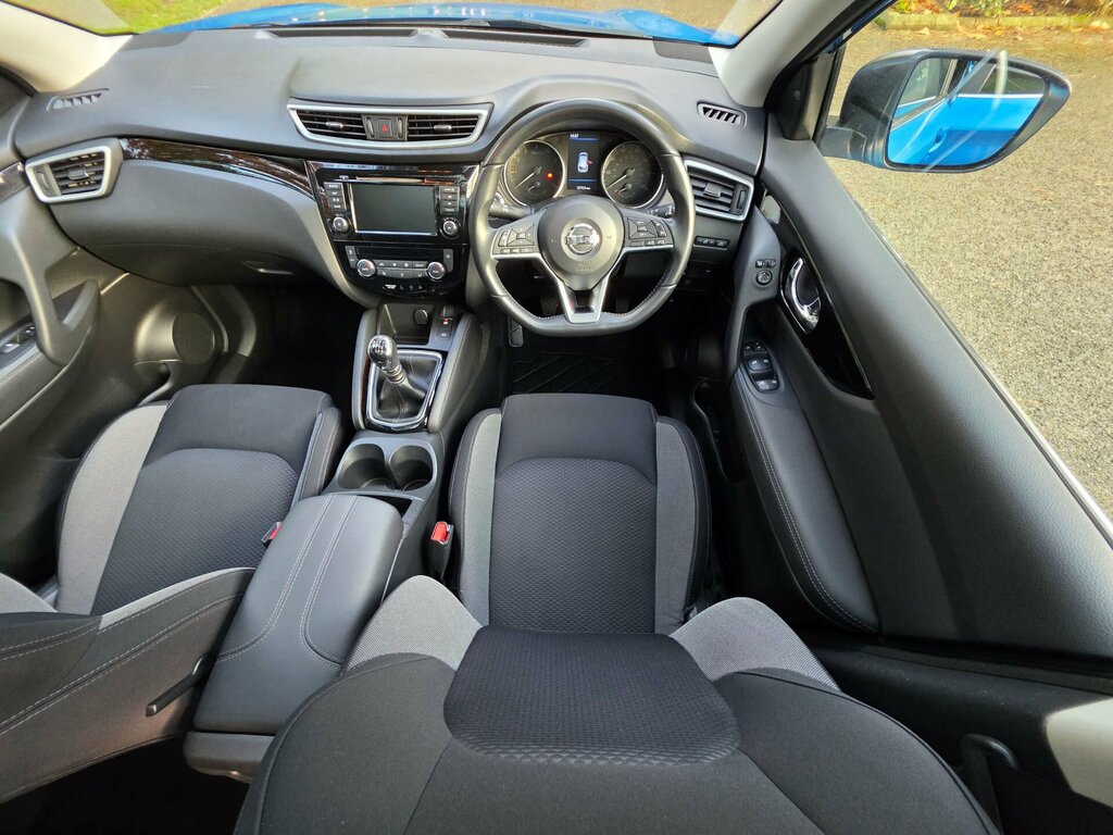 Nissan Qashqai+2 Hatchback Blue #9