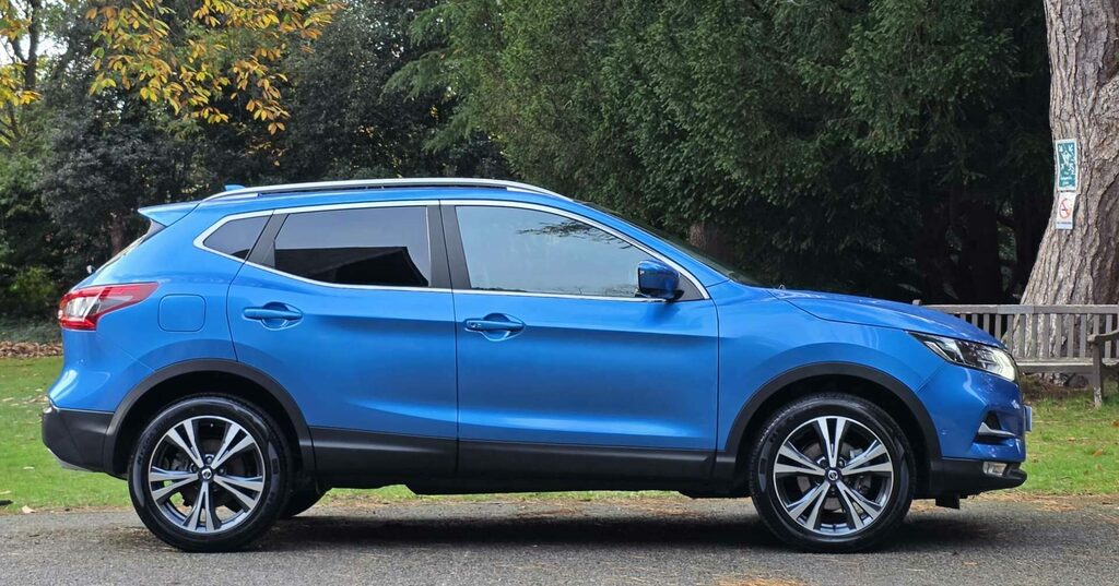Nissan Qashqai+2 Hatchback Blue #5