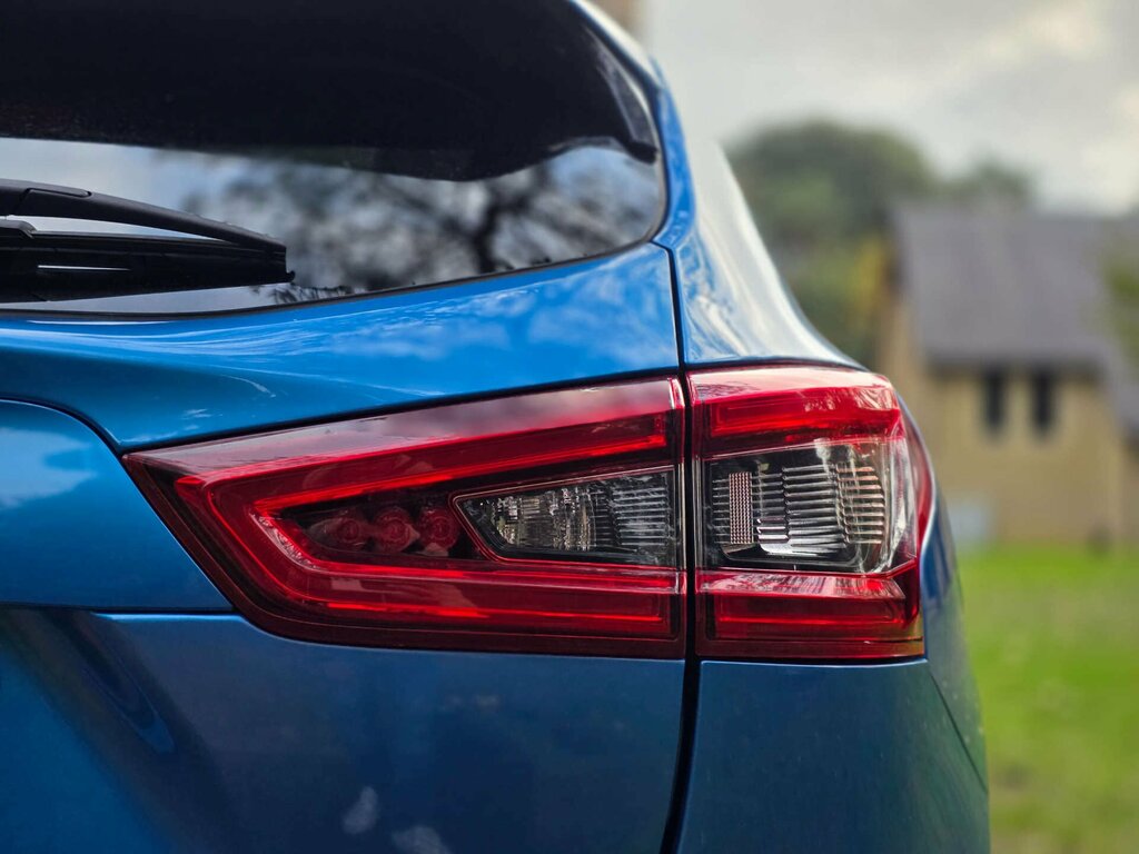 Nissan Qashqai+2 Hatchback Blue #41