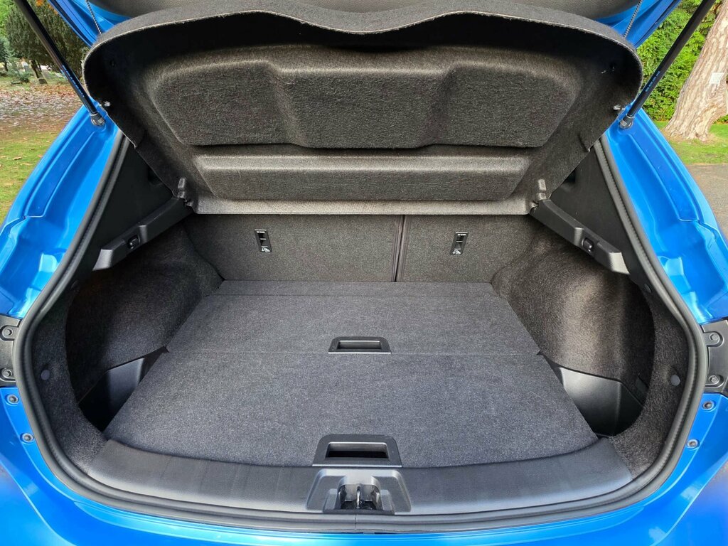 Nissan Qashqai+2 Hatchback Blue #17