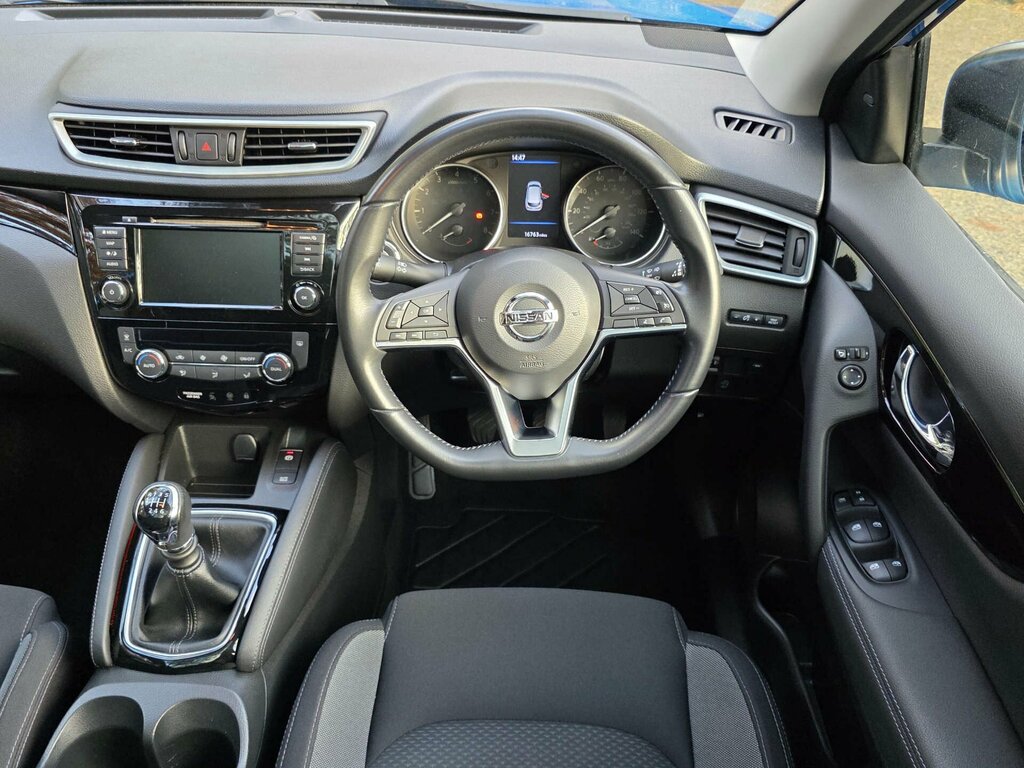 Nissan Qashqai+2 Hatchback Blue #11
