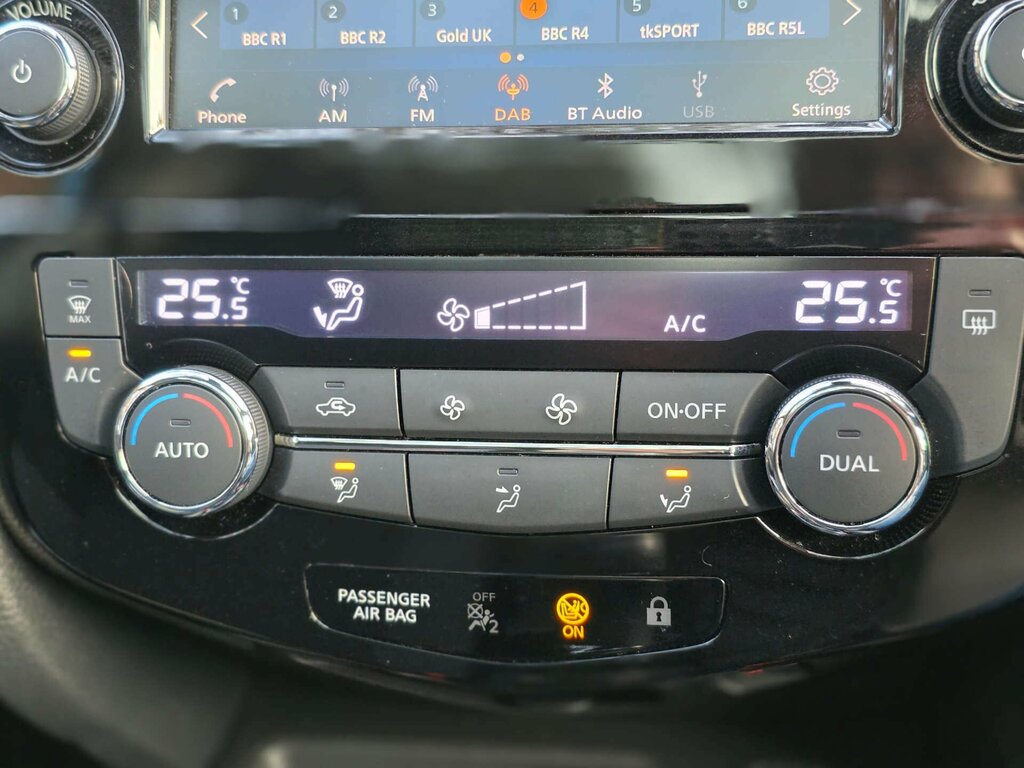 Nissan Qashqai+2 Hatchback Blue #22