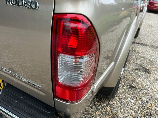 Isuzu Rodeo Denver Td 4X4 Dcb Gold #18
