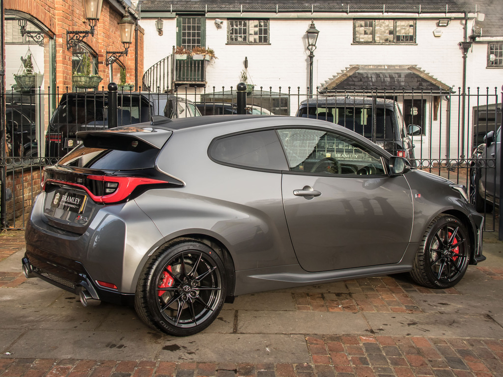 Toyota Yaris Automatic EA25UGR Grey #4