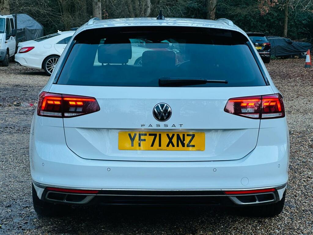 Volkswagen Passat Estate 1.5 Tsi Evo R-line Dsg Euro 6 Ss 20 YF71XNZ White #5