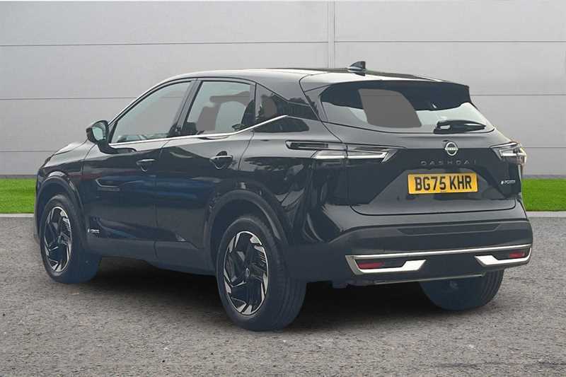 Nissan Qashqai 1.5 E-power Acenta Premium Black #2