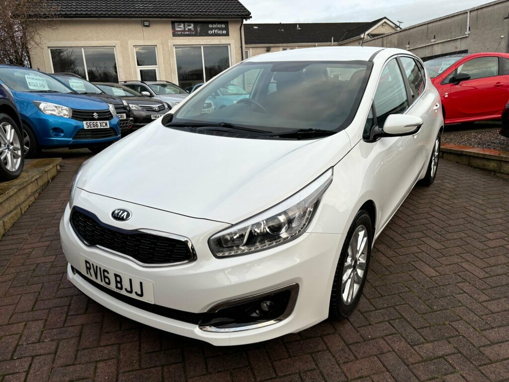 Kia Ceed 1.6 Crdi 2 Euro 6 Ss RV16BJJ White #2