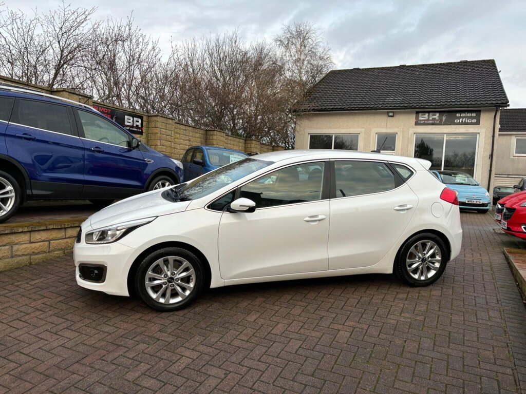 Kia Ceed 1.6 Crdi 2 Euro 6 Ss RV16BJJ White #3