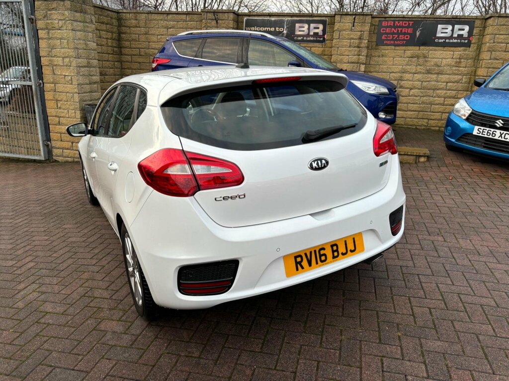 Kia Ceed 1.6 Crdi 2 Euro 6 Ss RV16BJJ White #6