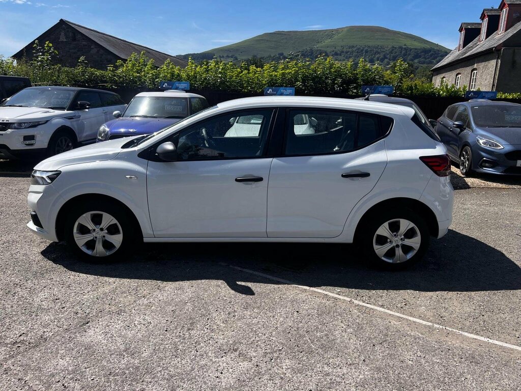 Dacia Sandero Hatchback 1.0 Tce Essential Euro 6 Ss 2021 VN71YXT White #2