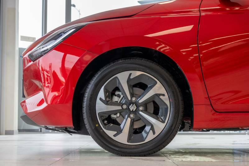 Suzuki Swift 1.2 Hybrid Ultra Cvt - 2025 75 Red #5