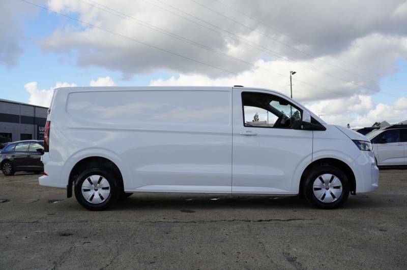 Volkswagen Transporter T32 Panel Van Commerce Plus Lwb 150 Ps 2.0 Tdi 8Sp White #4