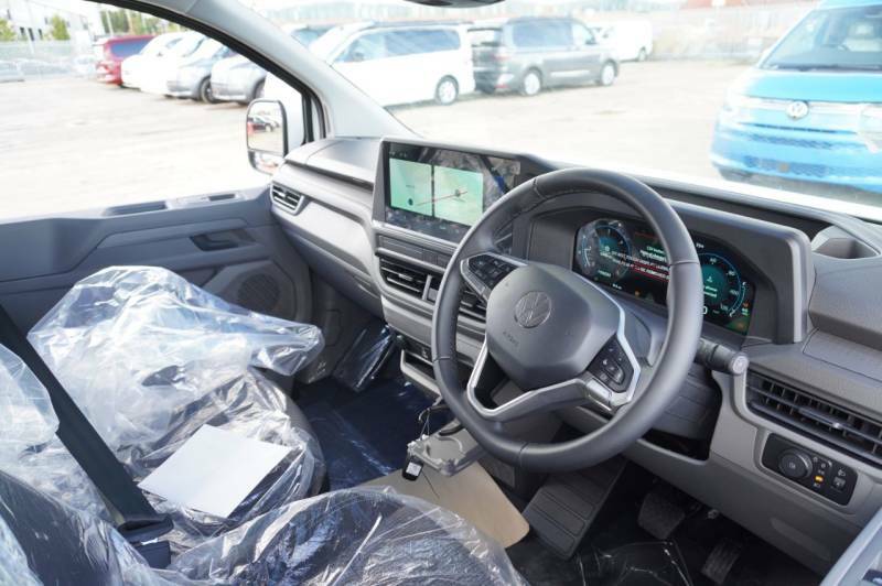 Volkswagen Transporter T32 Panel Van Commerce Plus Lwb 150 Ps 2.0 Tdi 8Sp White #6