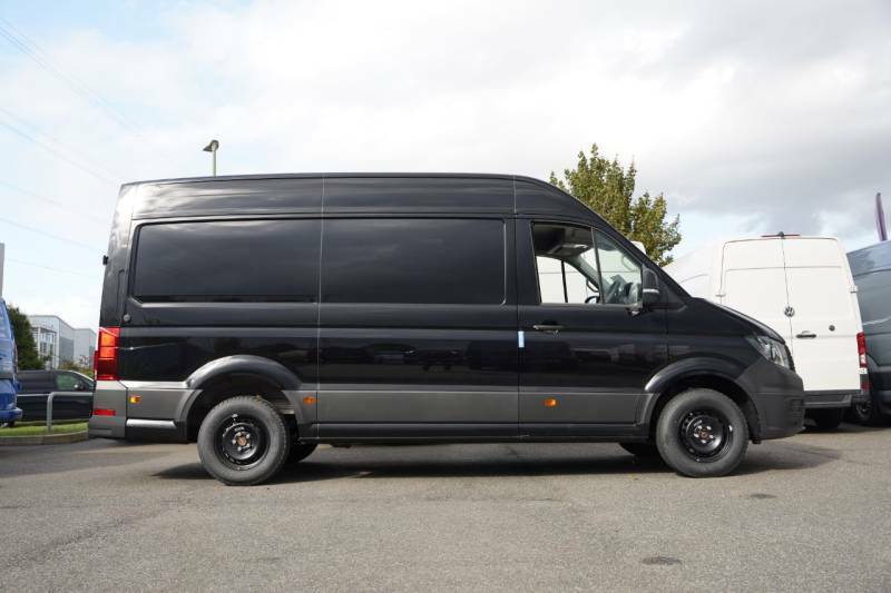Volkswagen Crafter Cr35 Tdi 140Ps High Roof Van Commerce Plus Mwb - 2 Black #4