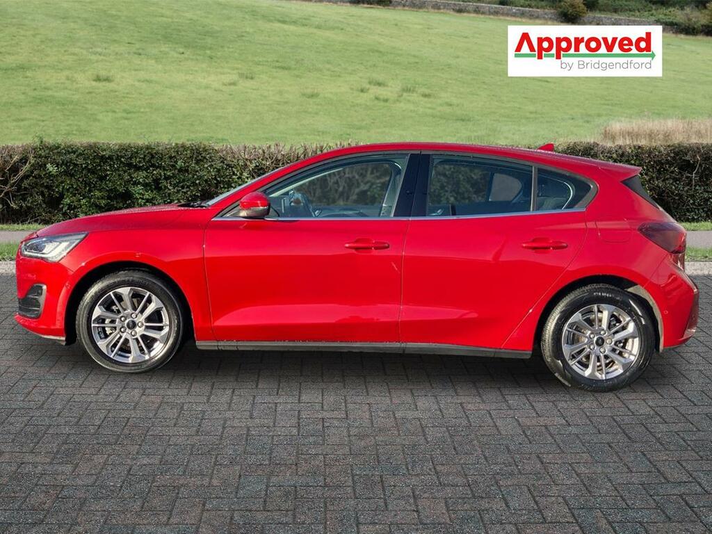Ford Focus 1.0 Ecoboost Hybrid Mhev Titanium CN72UNM Red #6