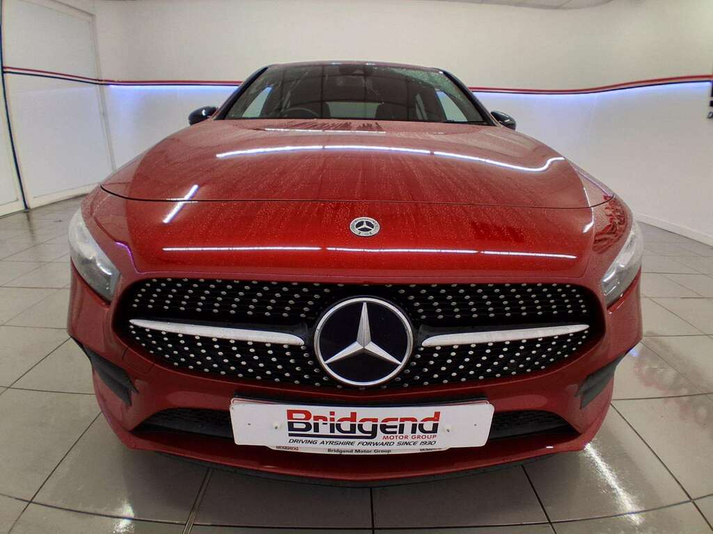Mercedes-Benz A Class 1.3 A180 Amg Line Executive Hatchback Red