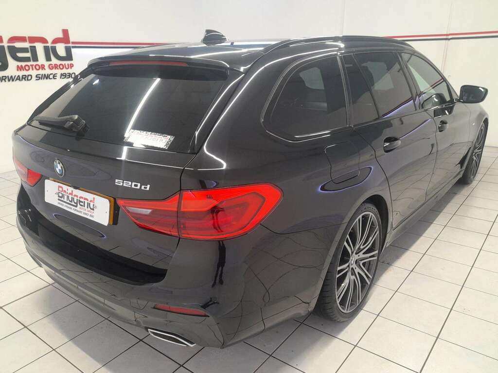 BMW 5 Series 2.0 520D Mht M Sport Touring YB20DHM Black #6