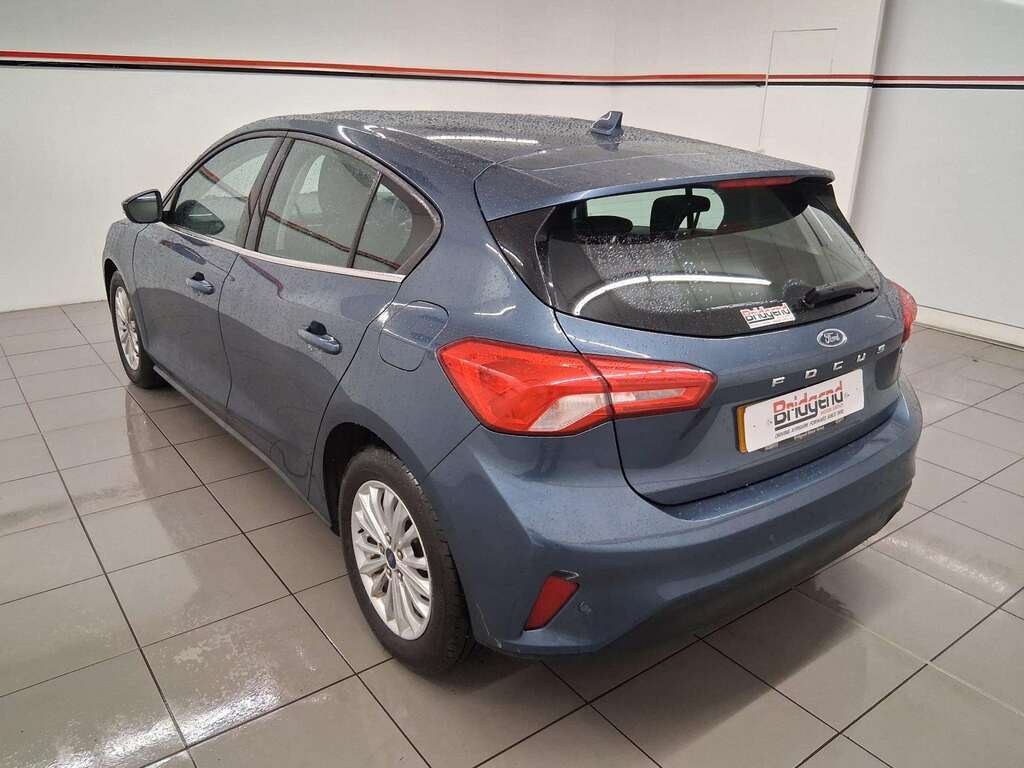 Ford Focus 1.0T Ecoboost Mhev Titanium Edition Hatchback AO21FSP Blue #4