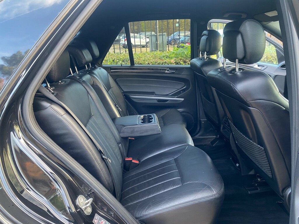 Mercedes-Benz M Class 3.0 Cdi Edition 10 7G-tronic Black #2