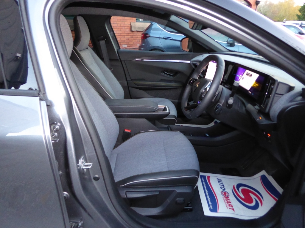 Renault Megane Techno Comfort My25 220 Grey #23