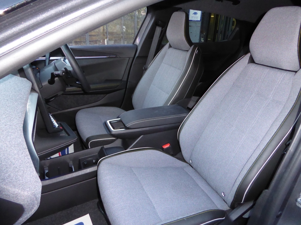Renault Megane Techno Comfort My25 220 Grey #39