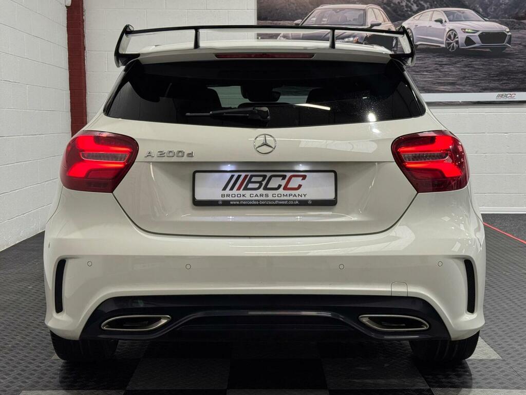 Mercedes-Benz A Class Hatchback 2.1 A200d Amg Line Premium Plus 7G-dct WA18NXJ White #4