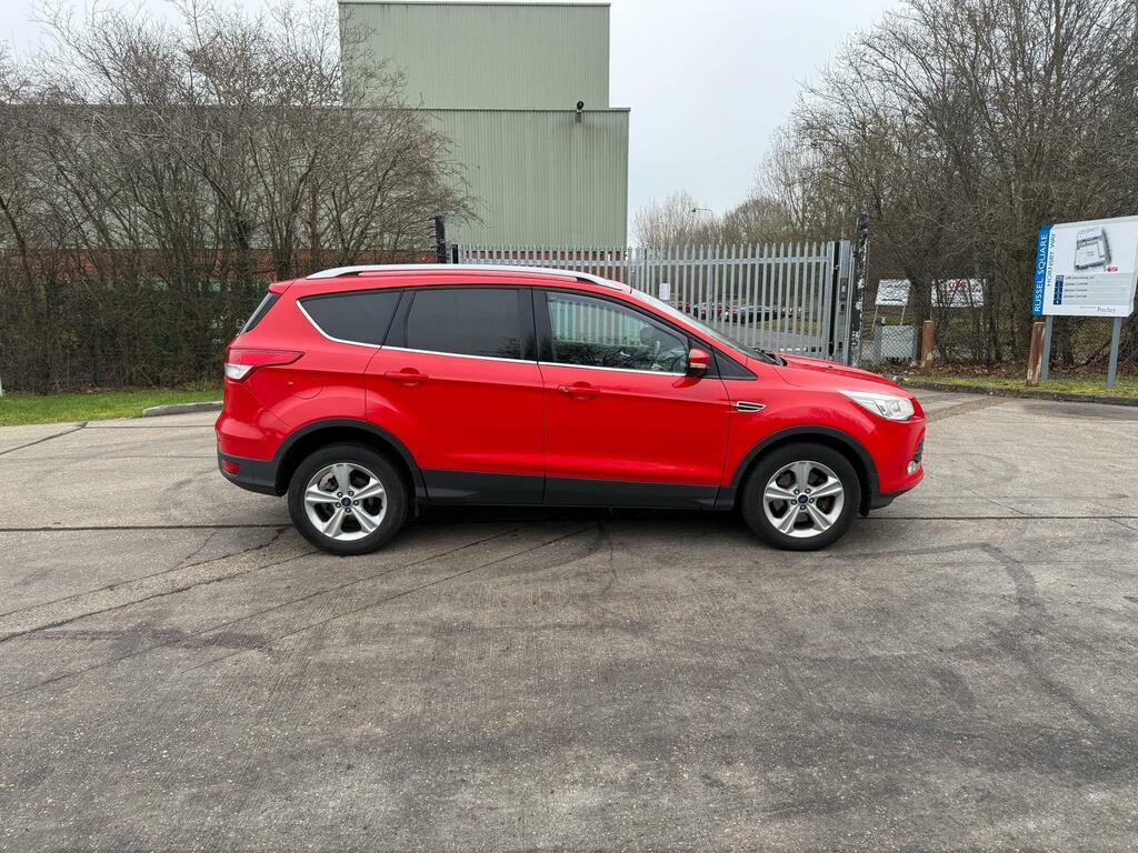 Ford Kuga 2.0 Tdci Zetec 2Wd Euro 5 Red #2