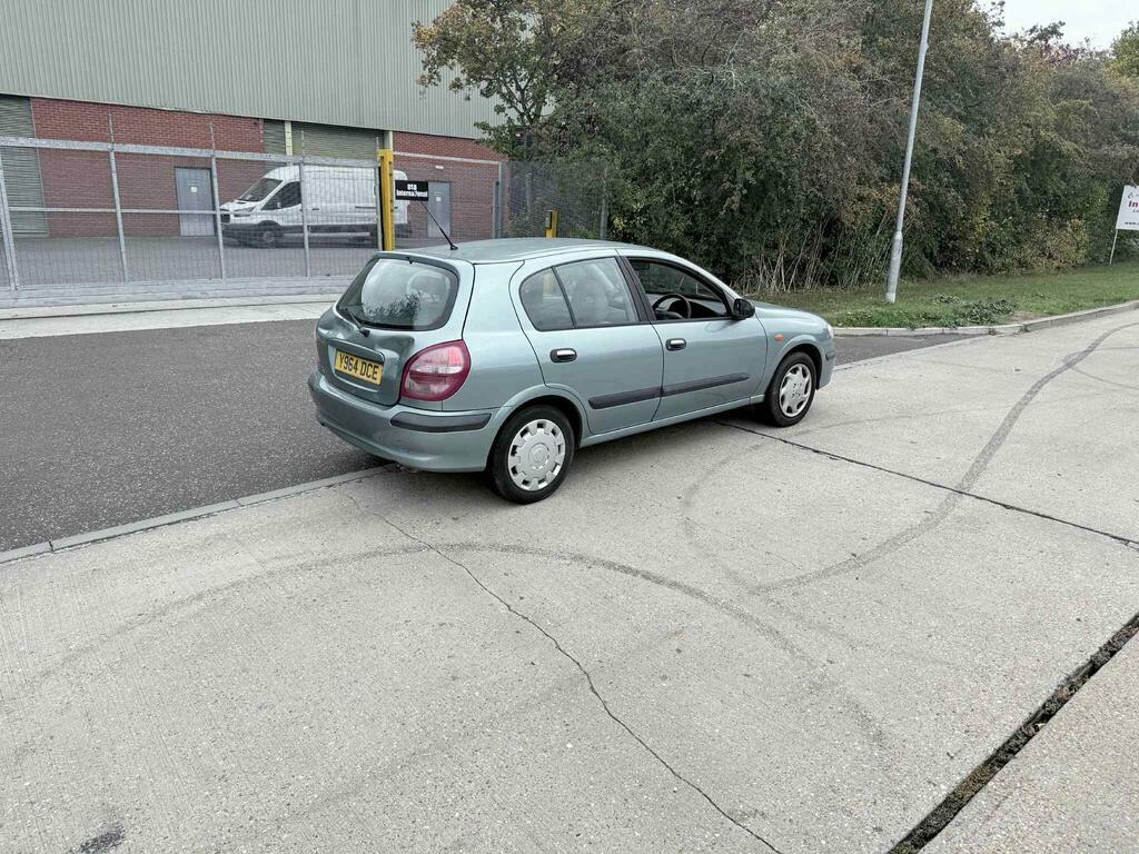 Nissan Almera Hatchback 1.8 Grey #1