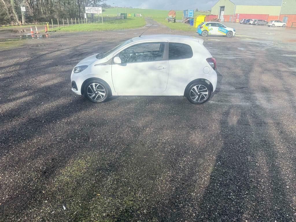 Peugeot 108 1.2 Vti Puretech Allure Euro 5 AF15AAX White #2