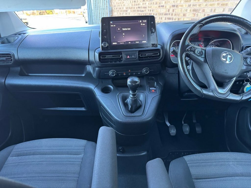 Vauxhall Combo Life 1.5L Se WF21LGU Blue #2