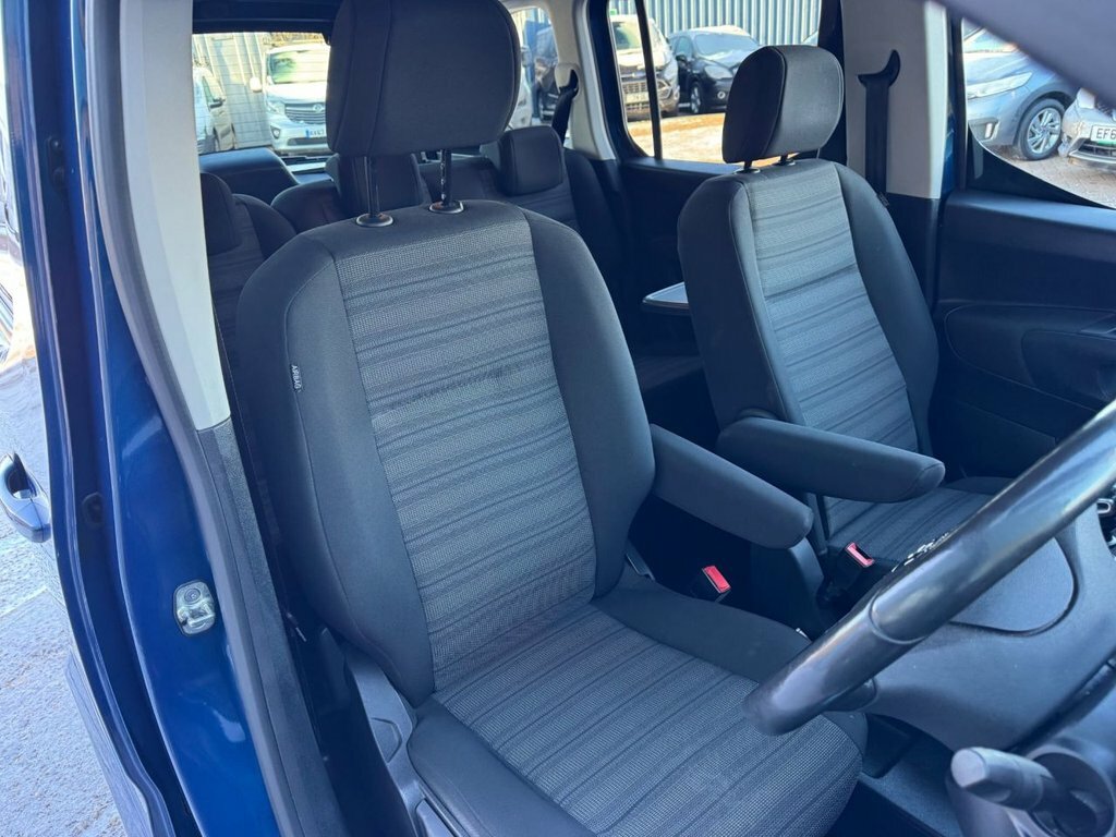 Vauxhall Combo Life 1.5L Se WF21LGU Blue #3
