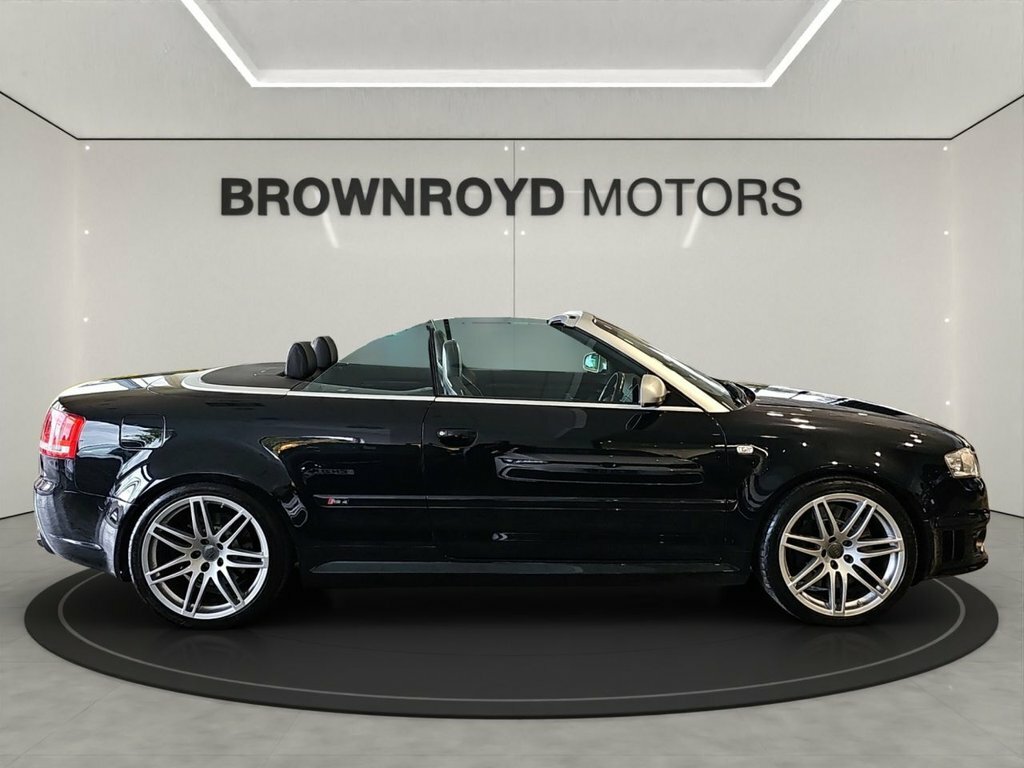 Audi RS4 Cabriolet 4.2 Quattro Grey #14