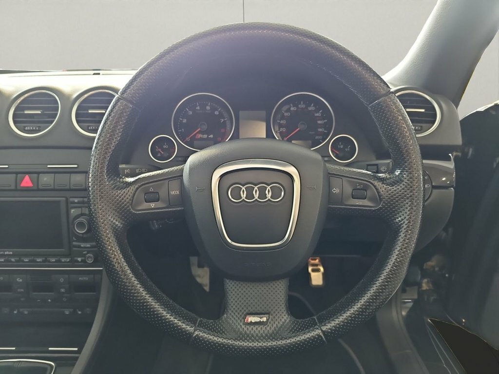Audi RS4 Cabriolet 4.2 Quattro Grey #17
