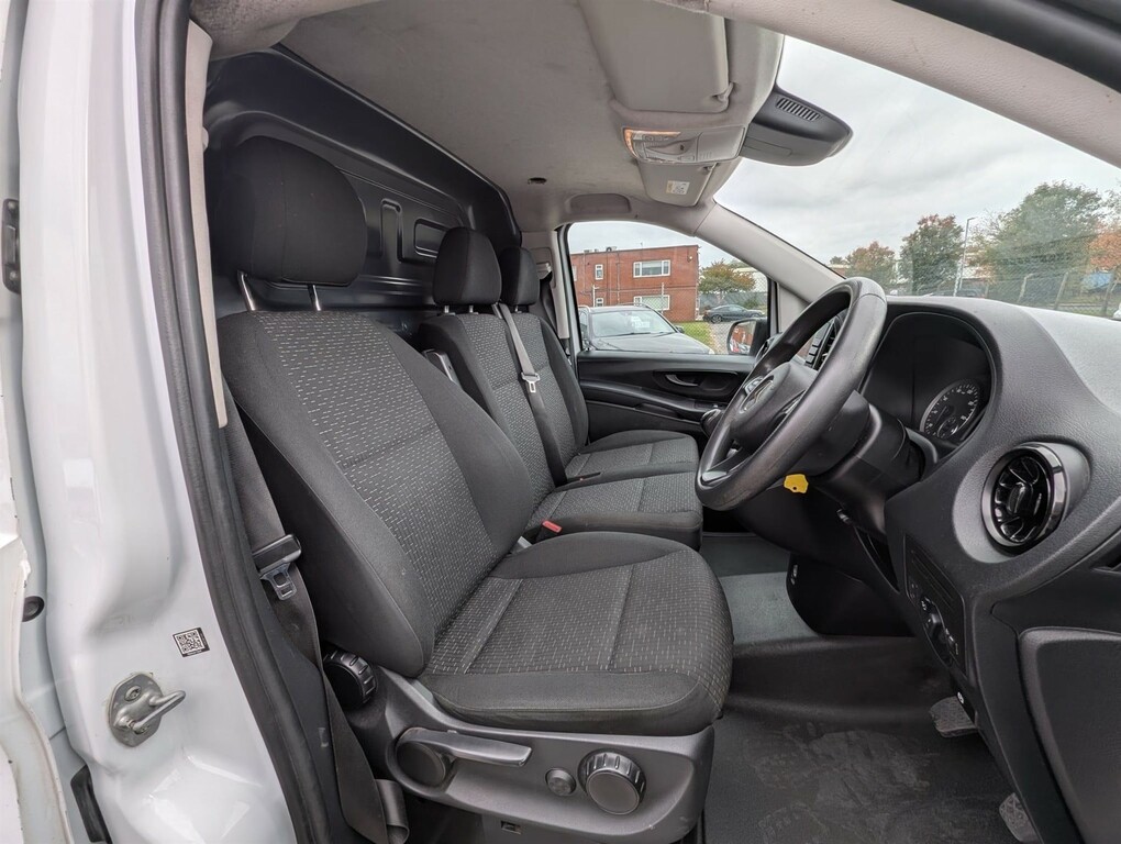 Mercedes-Benz Vito 1.7 114 Cdi Progressive Fwd L3 Euro 6 Ss X FJ21XNH White