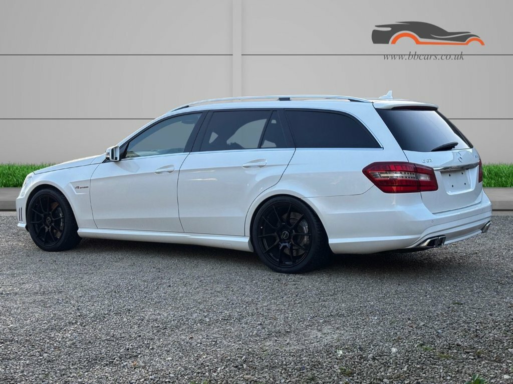 Mercedes-Benz E Class 5.5L Amg White #3