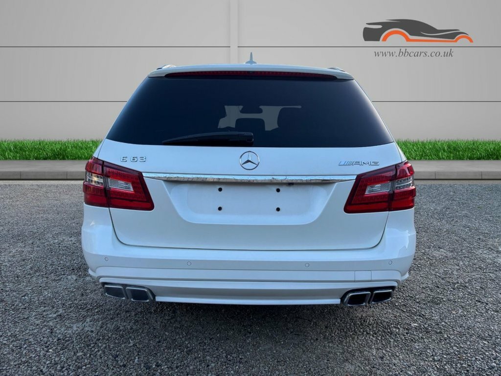 Mercedes-Benz E Class 5.5L Amg White #4