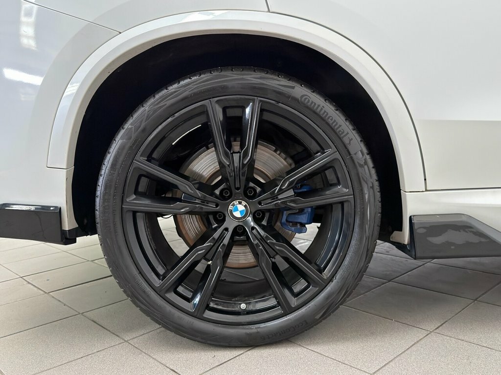 BMW X5 Suv YK68NCL White #5