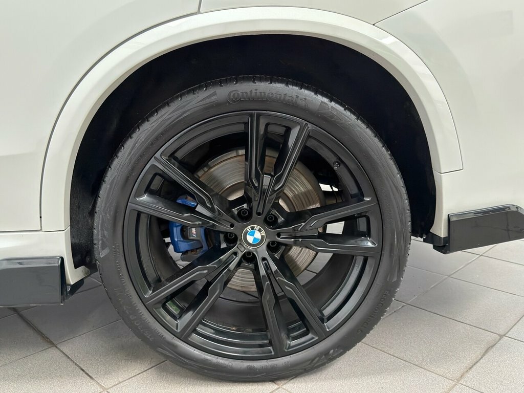 BMW X5 Suv YK68NCL White #4